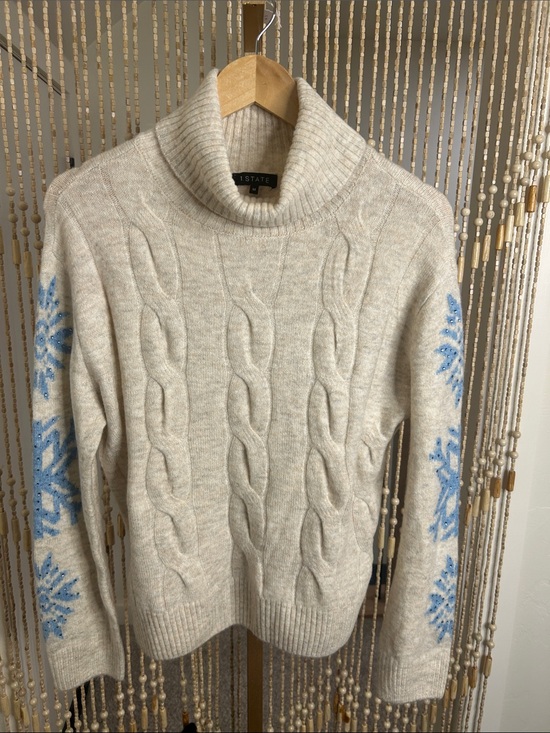 1. State Sweaters - 1. State Cream Cable-Knit Turtleneck Sweater with Blue Snowflake Sleeves